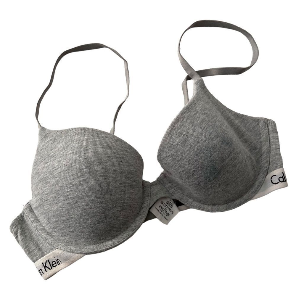 Calvin Klein Wired Grey Bra in Size 34B